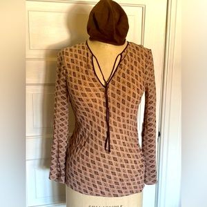 4 / $20 Sale! Size small Max Studio tie front 100% silk tunic